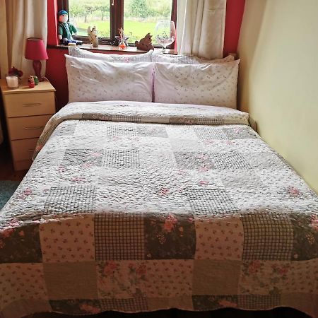 Catherine'S Lair A Quiet Peaceful Homestay Уестпорт Екстериор снимка