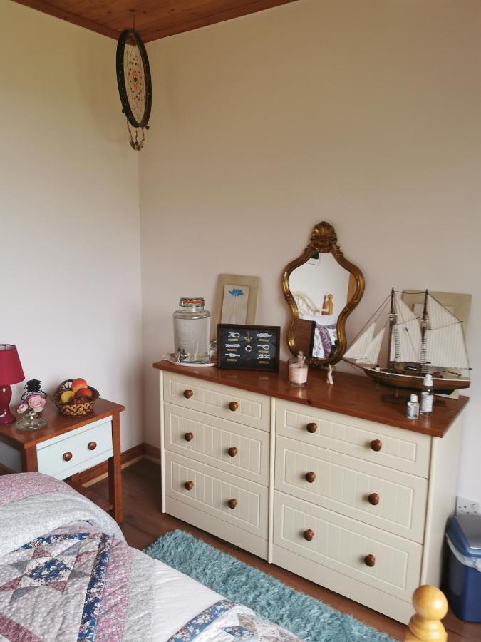 Catherine'S Lair A Quiet Peaceful Homestay Уестпорт Екстериор снимка